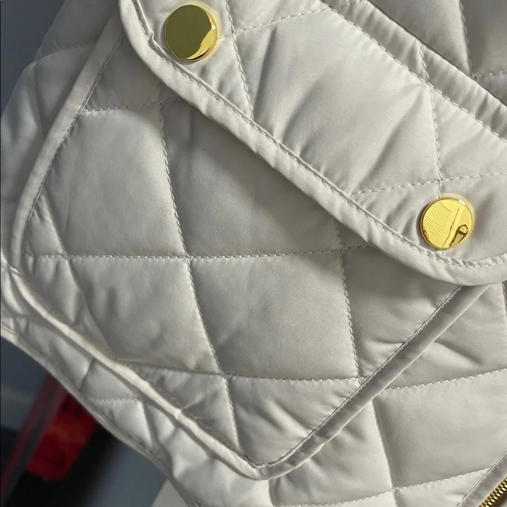 St. John's Bay Quilted White Vest - Picture 3 of 6